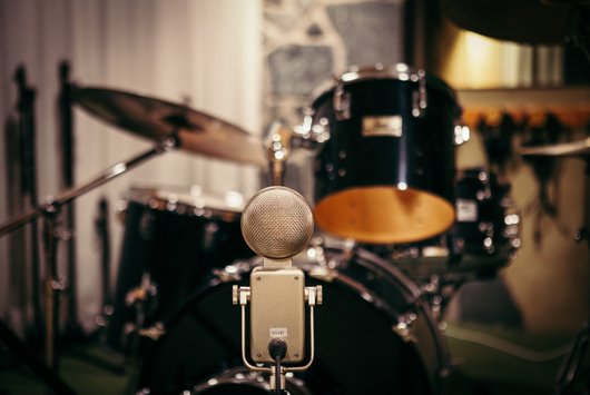 Pearl drums, Sabian, Neumann, Studio 1